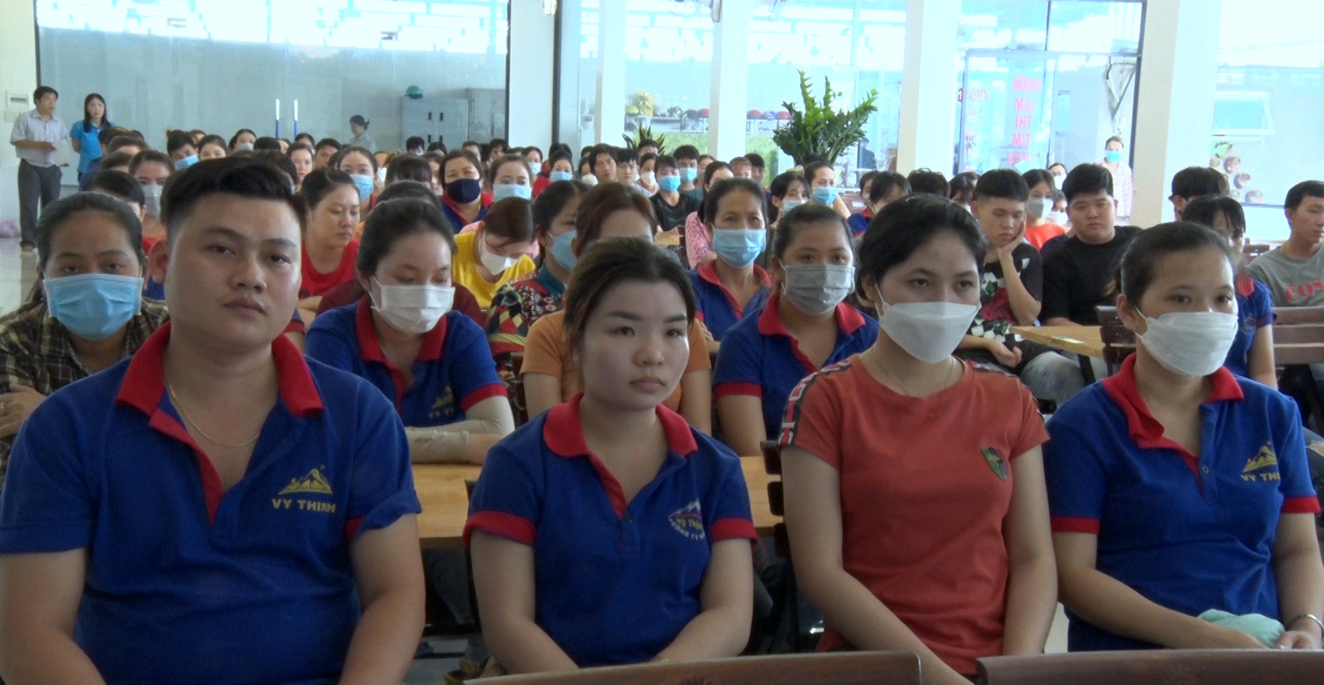 2022/11/05/Liên đoàn Lao động tỉnh tuyên truyền, phổ biến giáo dục pháp luật tại Phú Tân.jpg